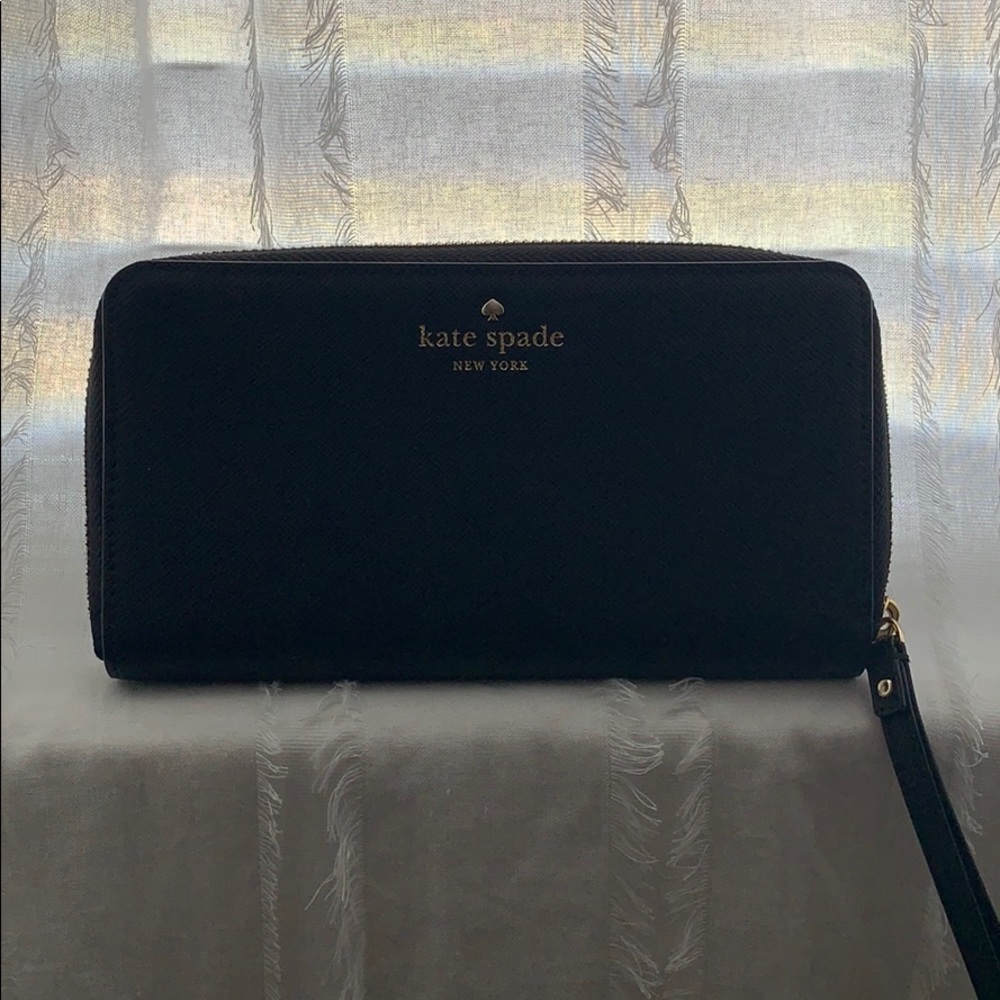 Black Kate Spade Wallet/ Wristlet